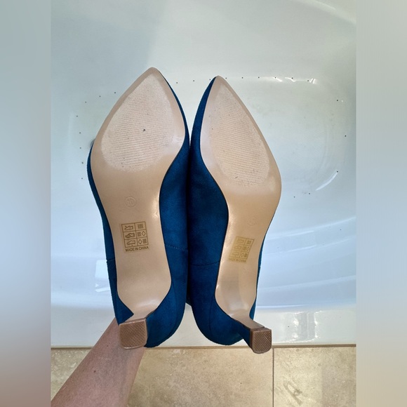 Juicy Couture blue mid ankle boots, Size 10. Never worn. - Picture 4 of 8